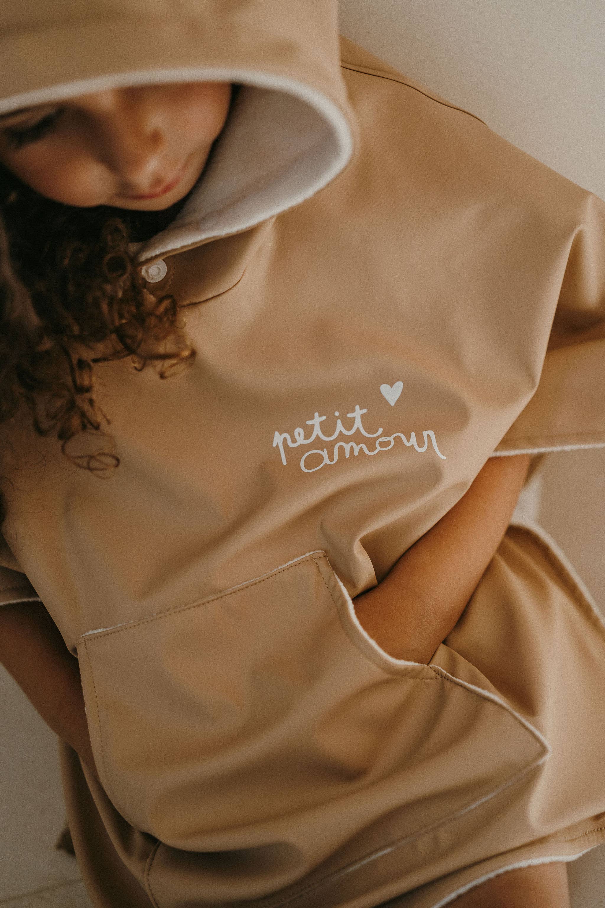 Leichter Kinderponcho